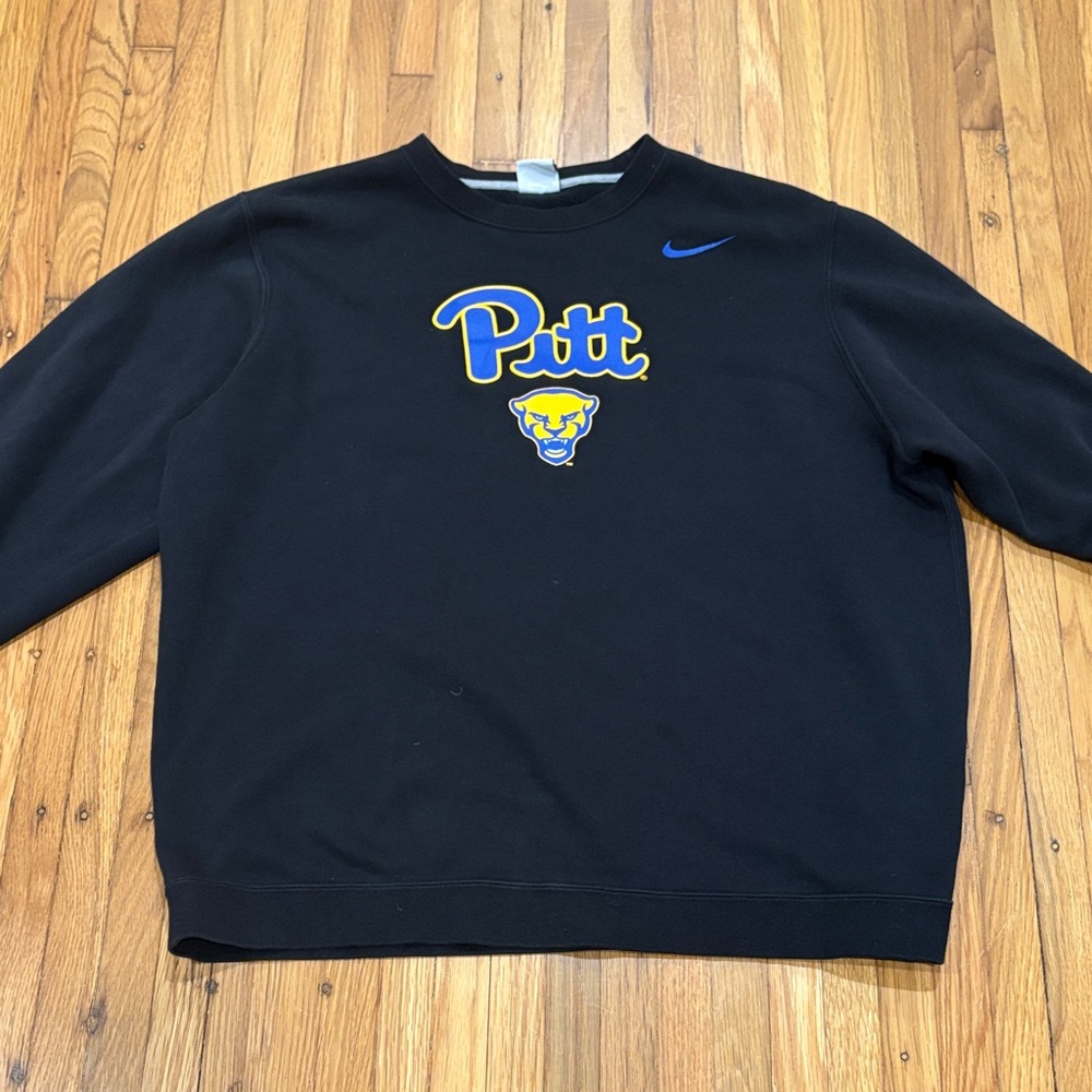 Nike Men's Black and Blue Pitt Crewneck Sweater